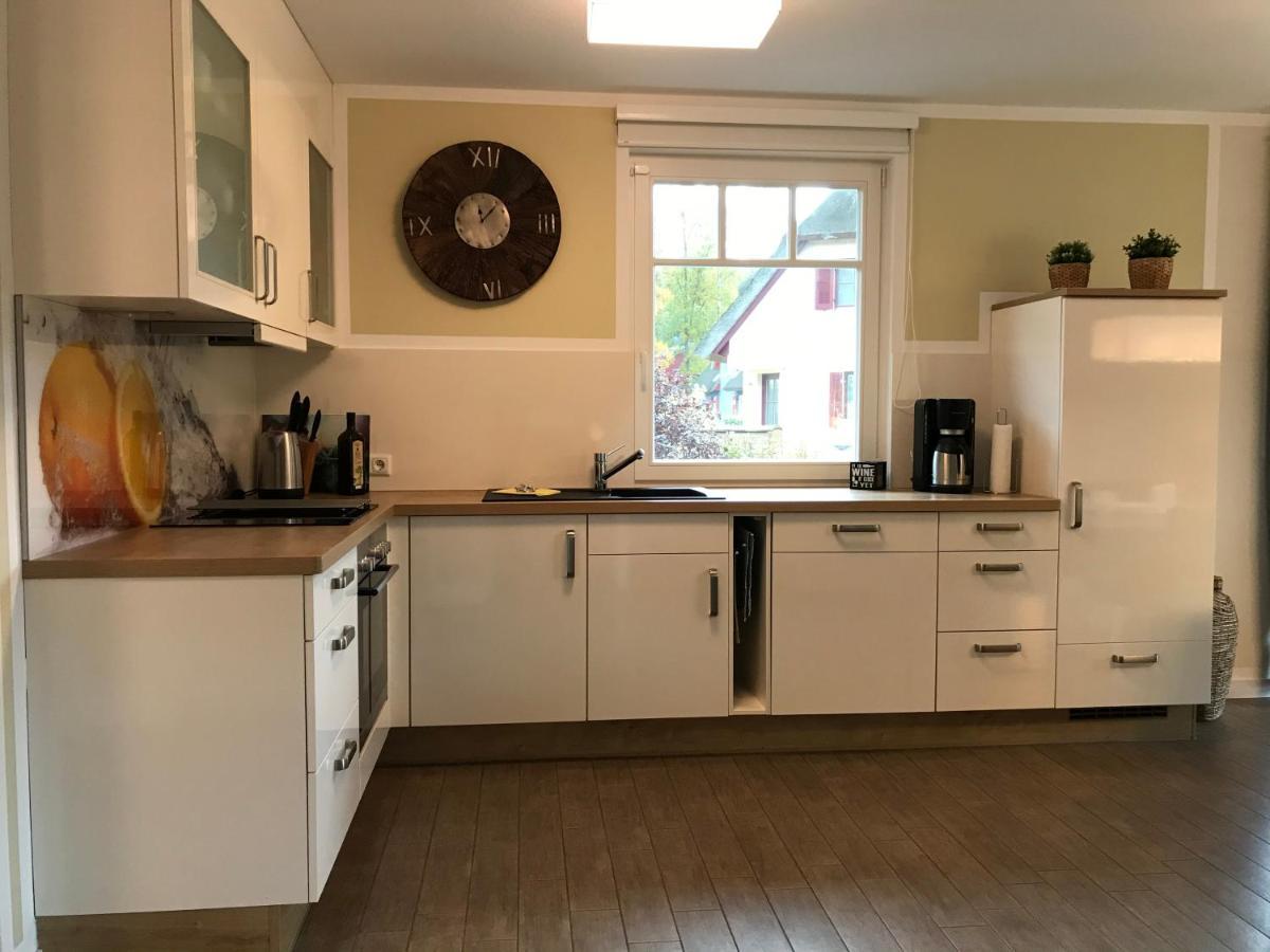 Ferienhaus Vier Jahreszeiten 格洛威 外观 照片